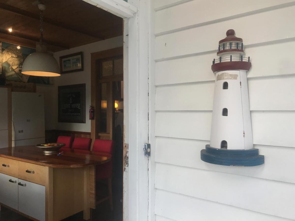 Bluff Hill Lighthouse B&B Napier Exterior photo